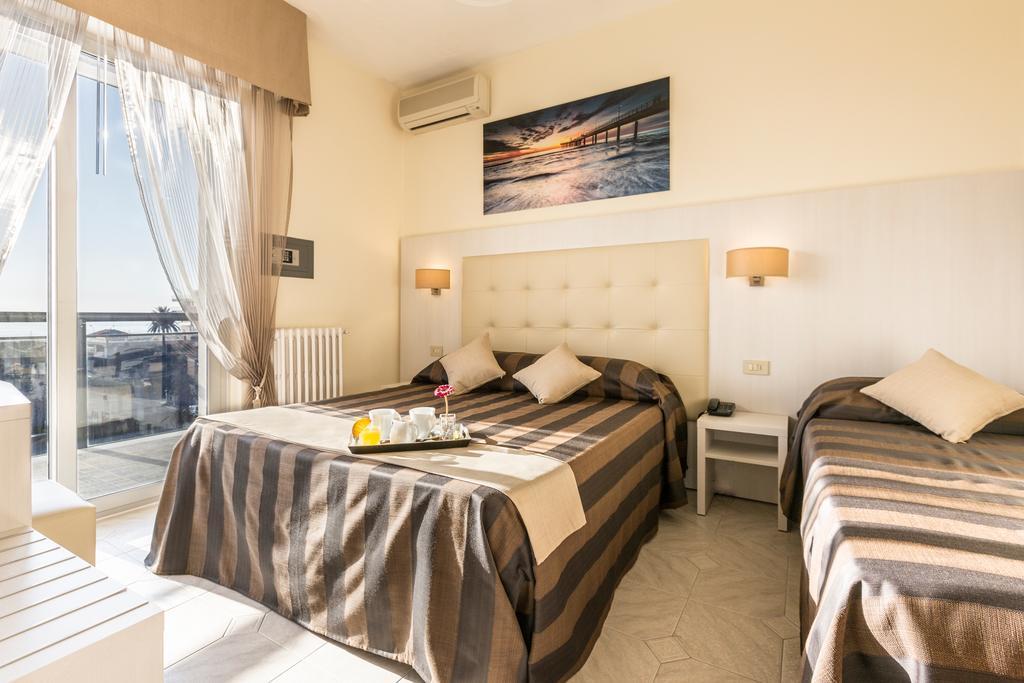 Hotel King Marina di Pietrasanta Habitación foto