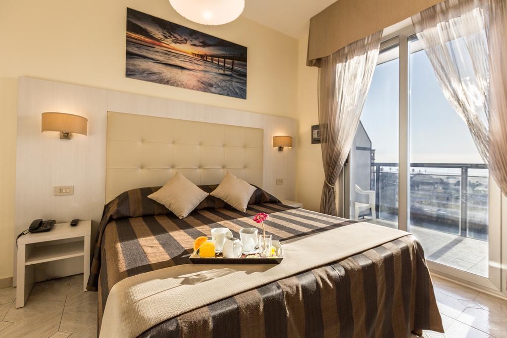 Hotel King Marina di Pietrasanta Habitación foto