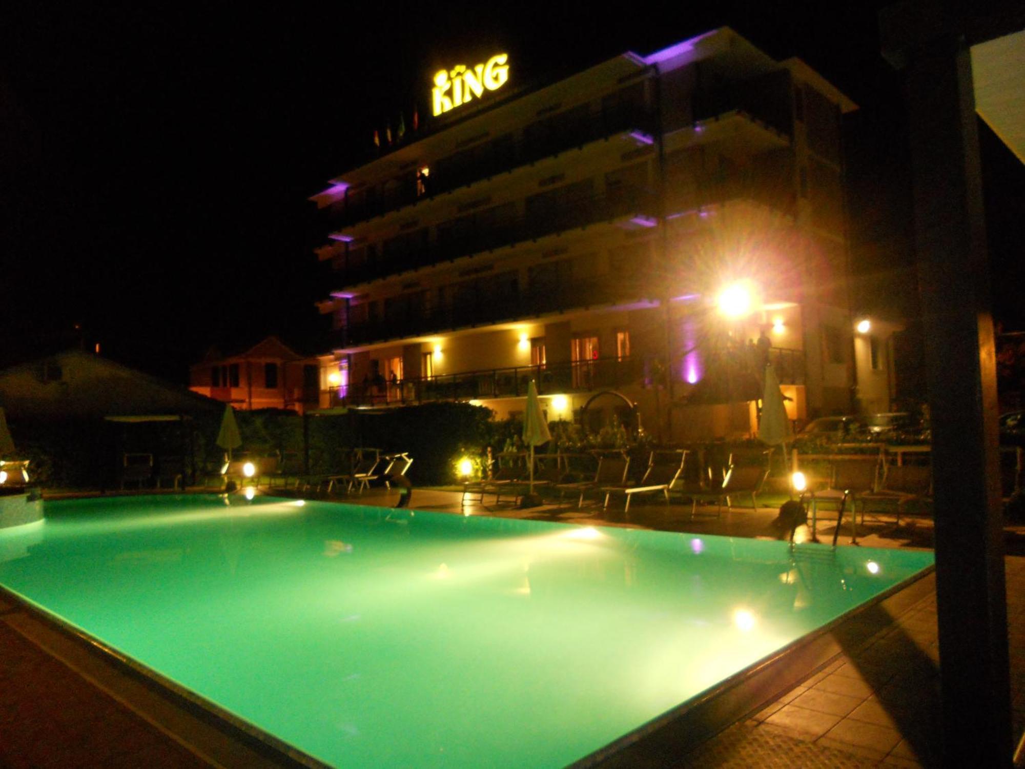 Hotel King Marina di Pietrasanta Exterior foto